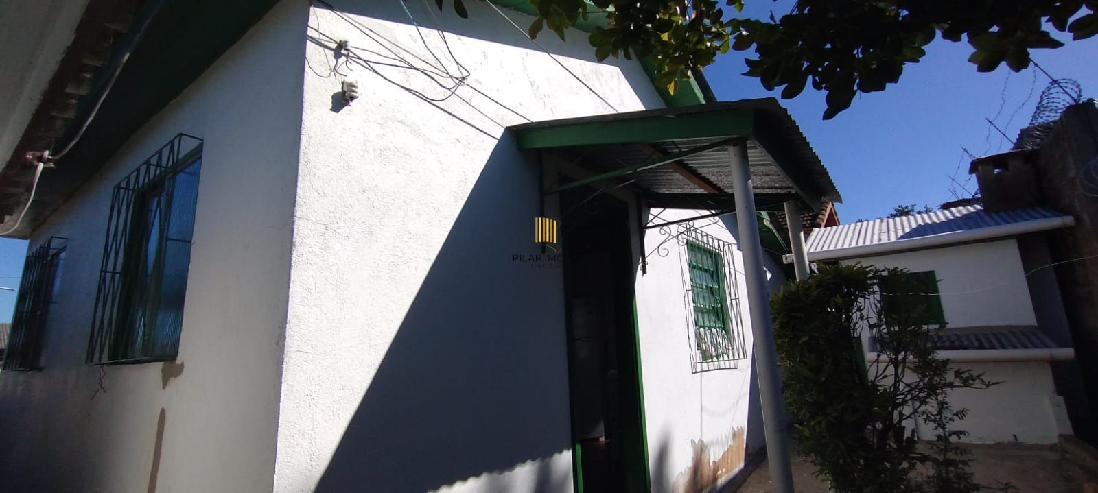 Casa no bairro Lomba do Pinheiro - 2 dormitórios