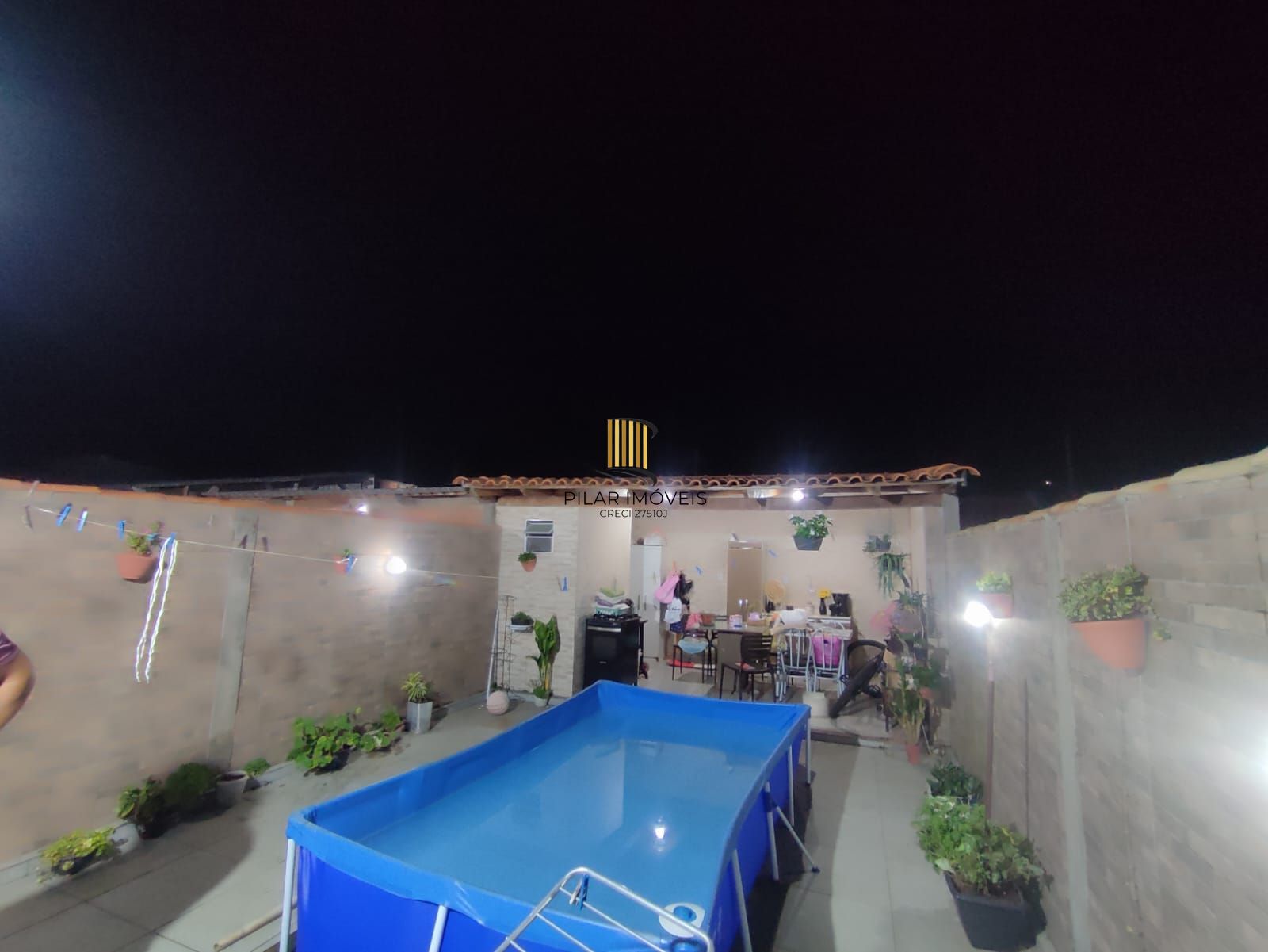 Casa no Bairro Restinga - 2 dormitórios