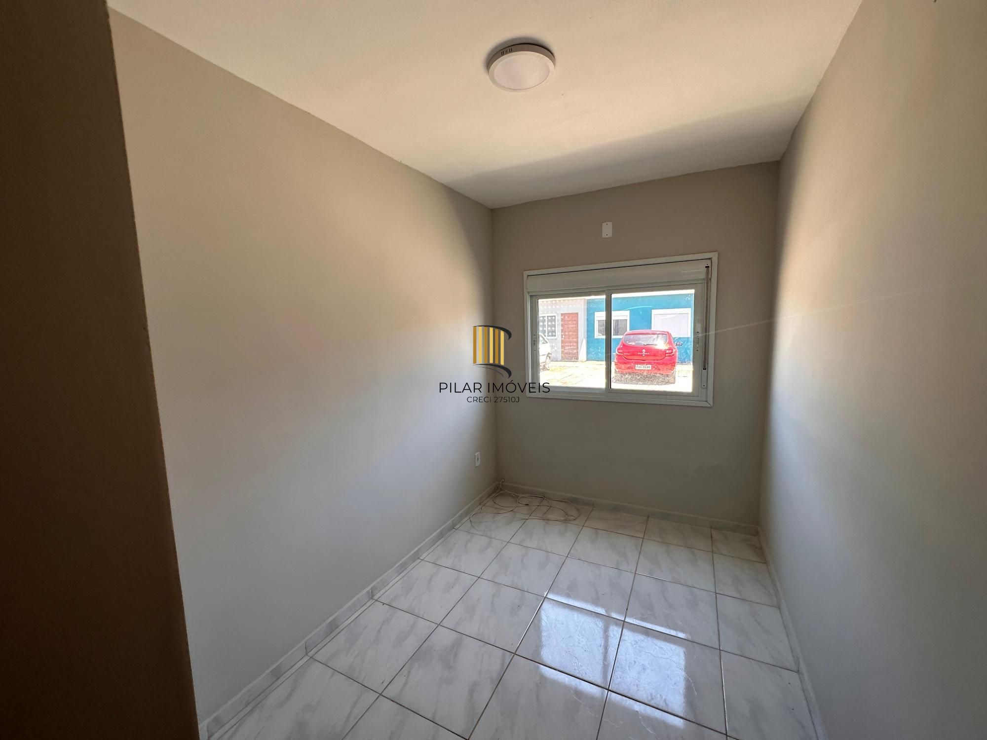 Casa no bairro Ponta Grossa / Aceita compra assistida