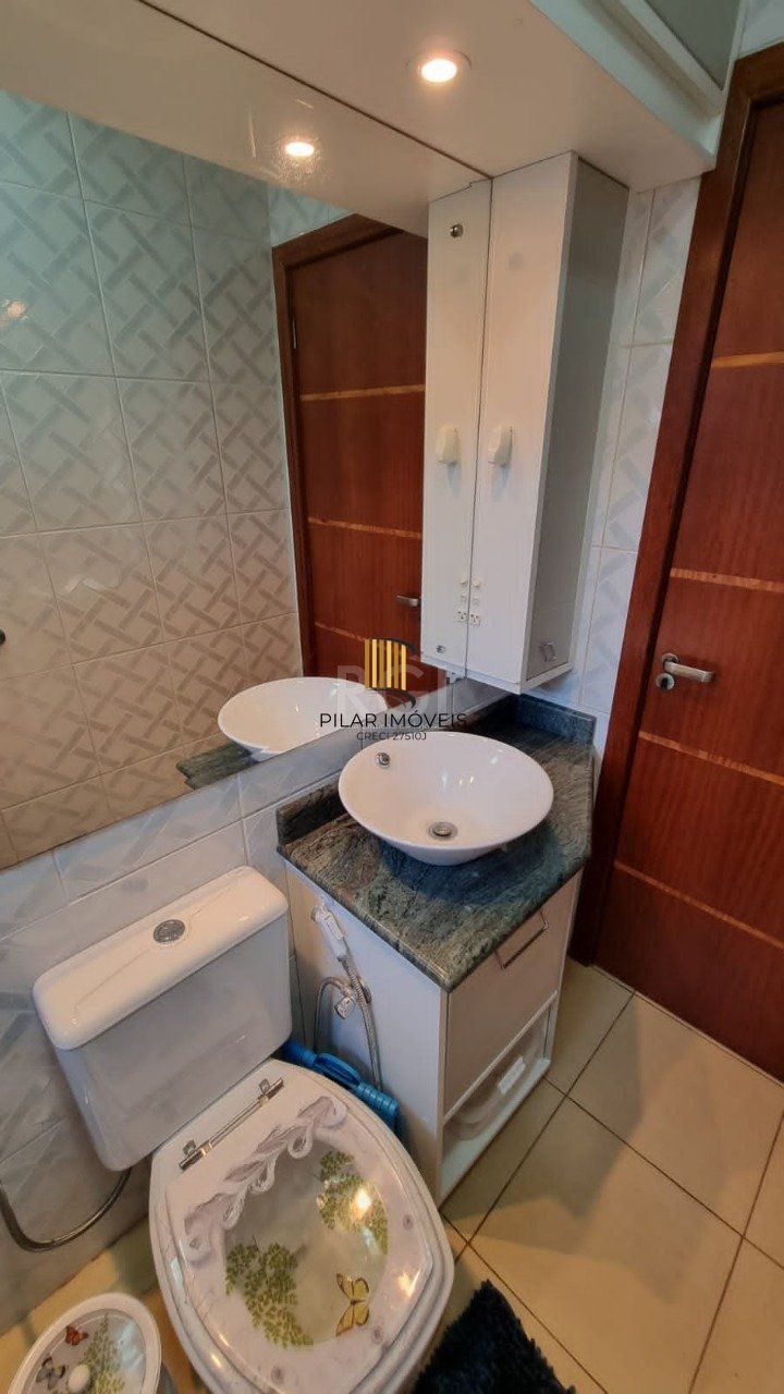 Apartamento no bairro Cavalhada - 3 dormitórios