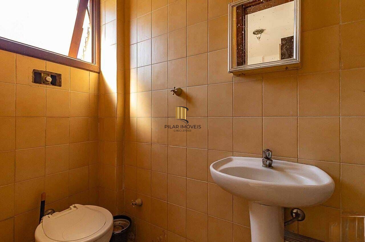 Apartamento no Bairro Jardim Lindóia -3 DORMITÓRIOS - 1 SUÍTE - 1 VAGA