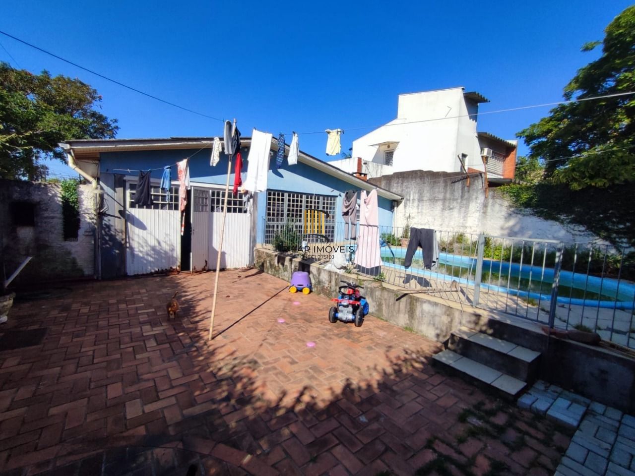 Casa no bairro Teresópolis - 3 dormitórios