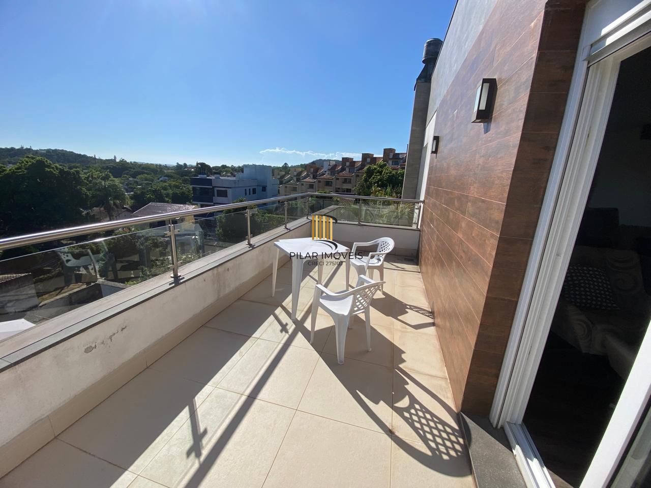 Casa em Ipanema com 4 Dormitórios sendo 3 Suíte