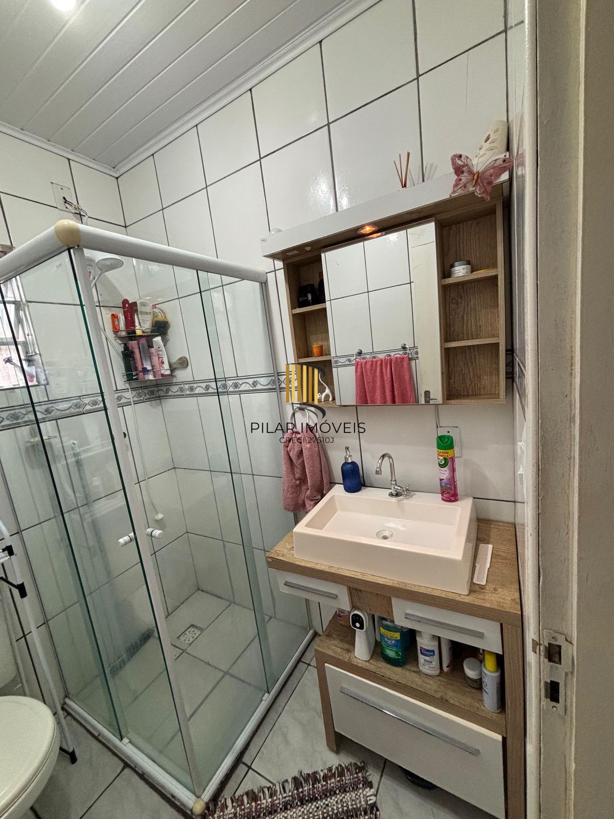 SITIO COM DUAS CASAS E PISCINA NA RESTINGA