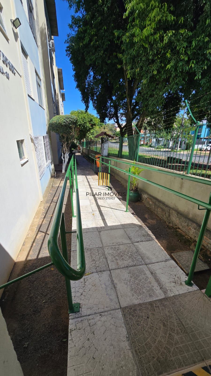 Apartamento no bairro Vila Nova 1 dormitório - 1 VAGA