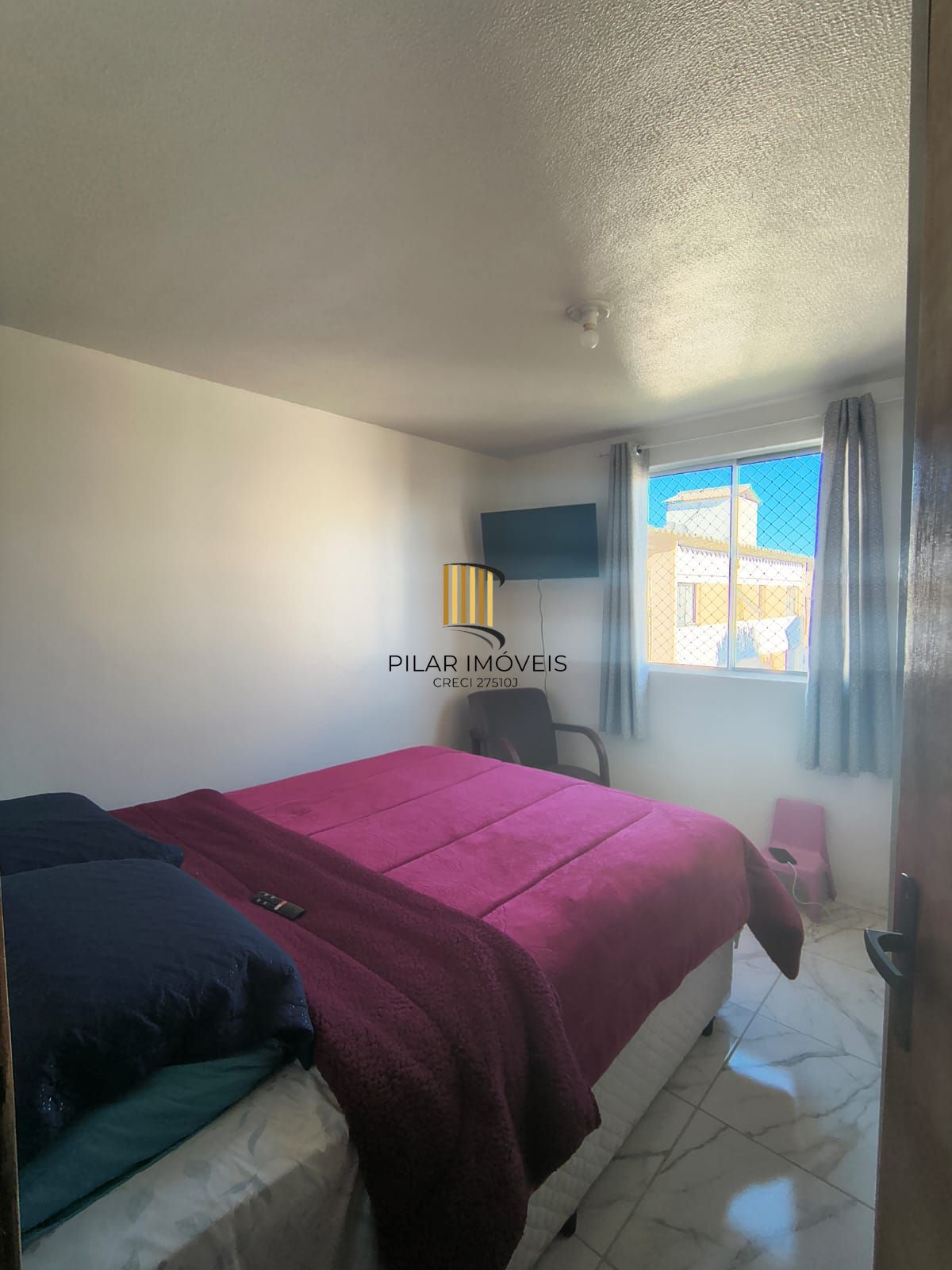 Apartamento de 2 dormitórios na Restinga