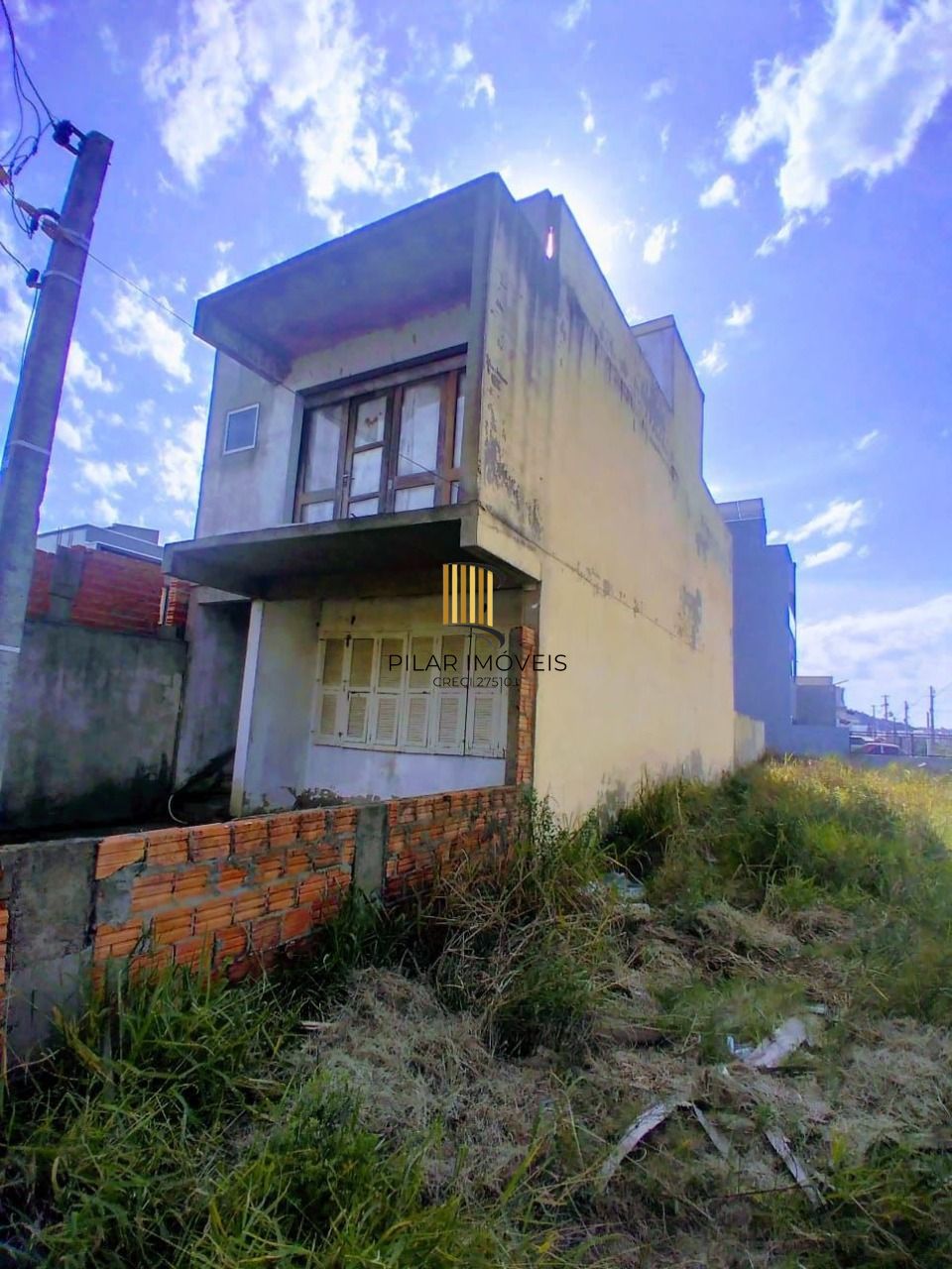 Sobrado no bairro Aberta dos Morros - 3 dormitórios - 1 suíte