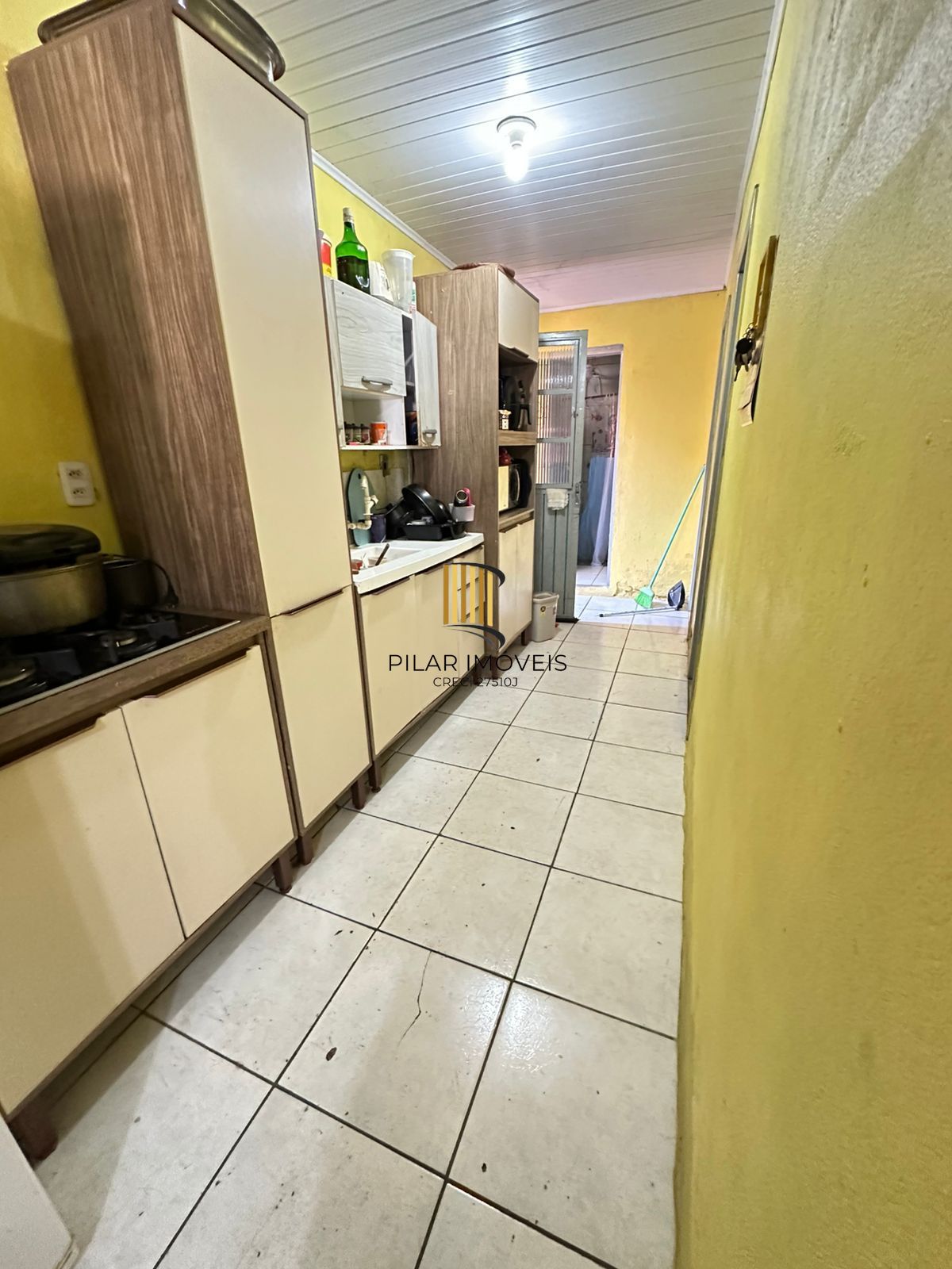 CASA NO BAIRRO RESTINGA