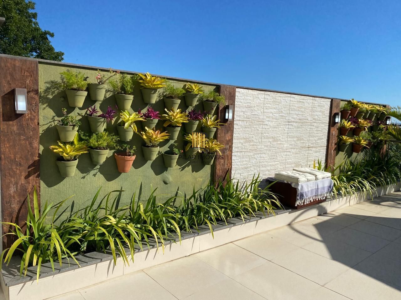 Casa em Ipanema com 4 Dormitórios sendo 3 Suíte