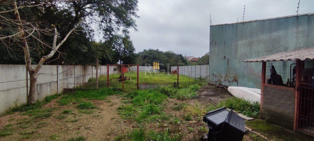 Terreno no bairro Guarujá em Porto Alegre