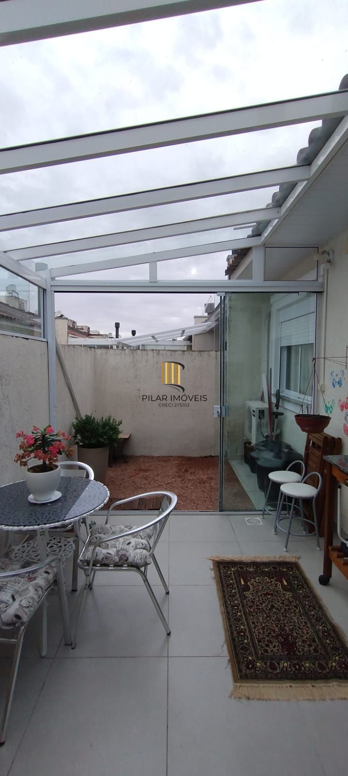 Casa em condomínio no bairro Hípica