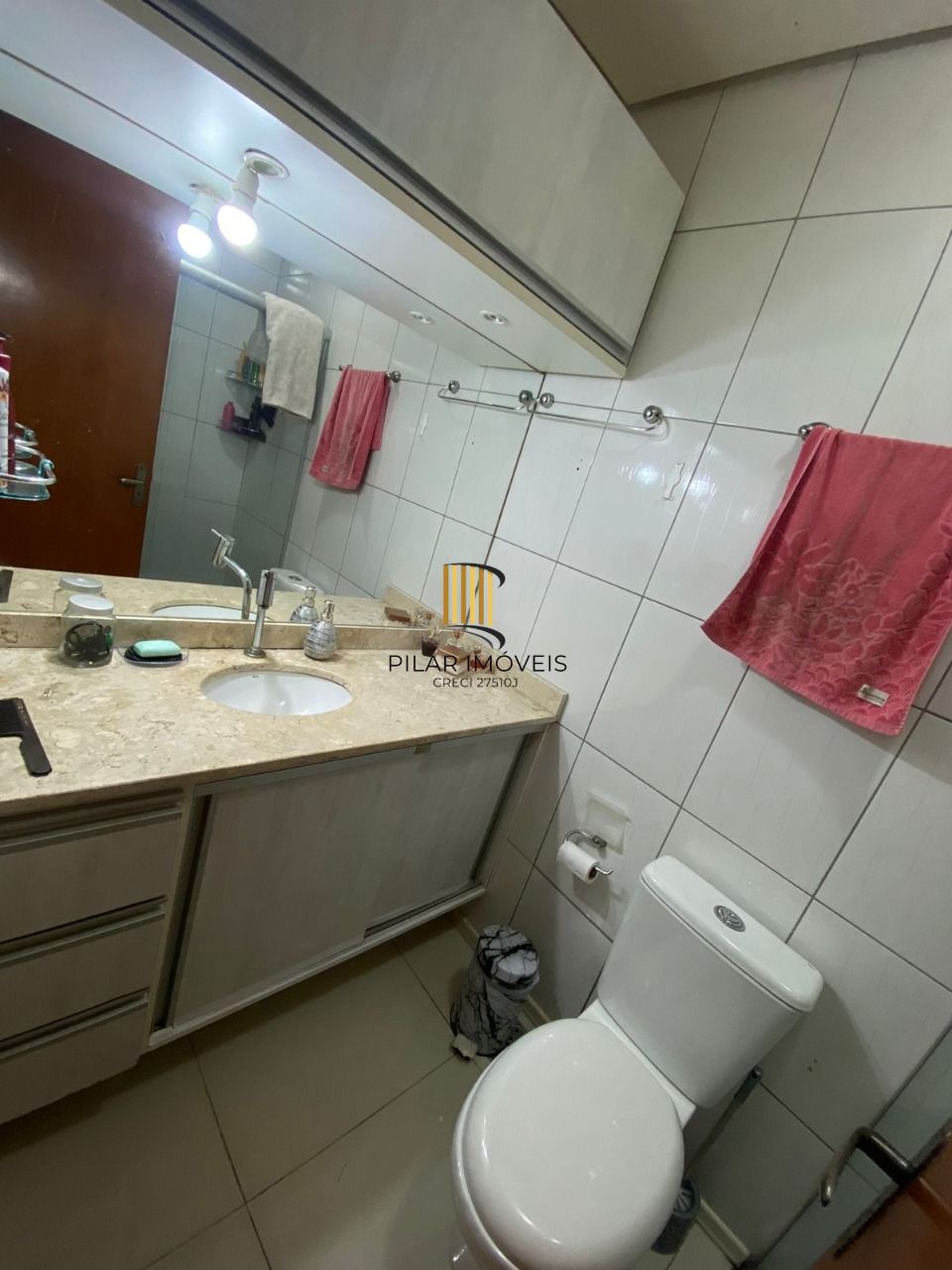 Casa no bairro Hípica - 2 dormitórios