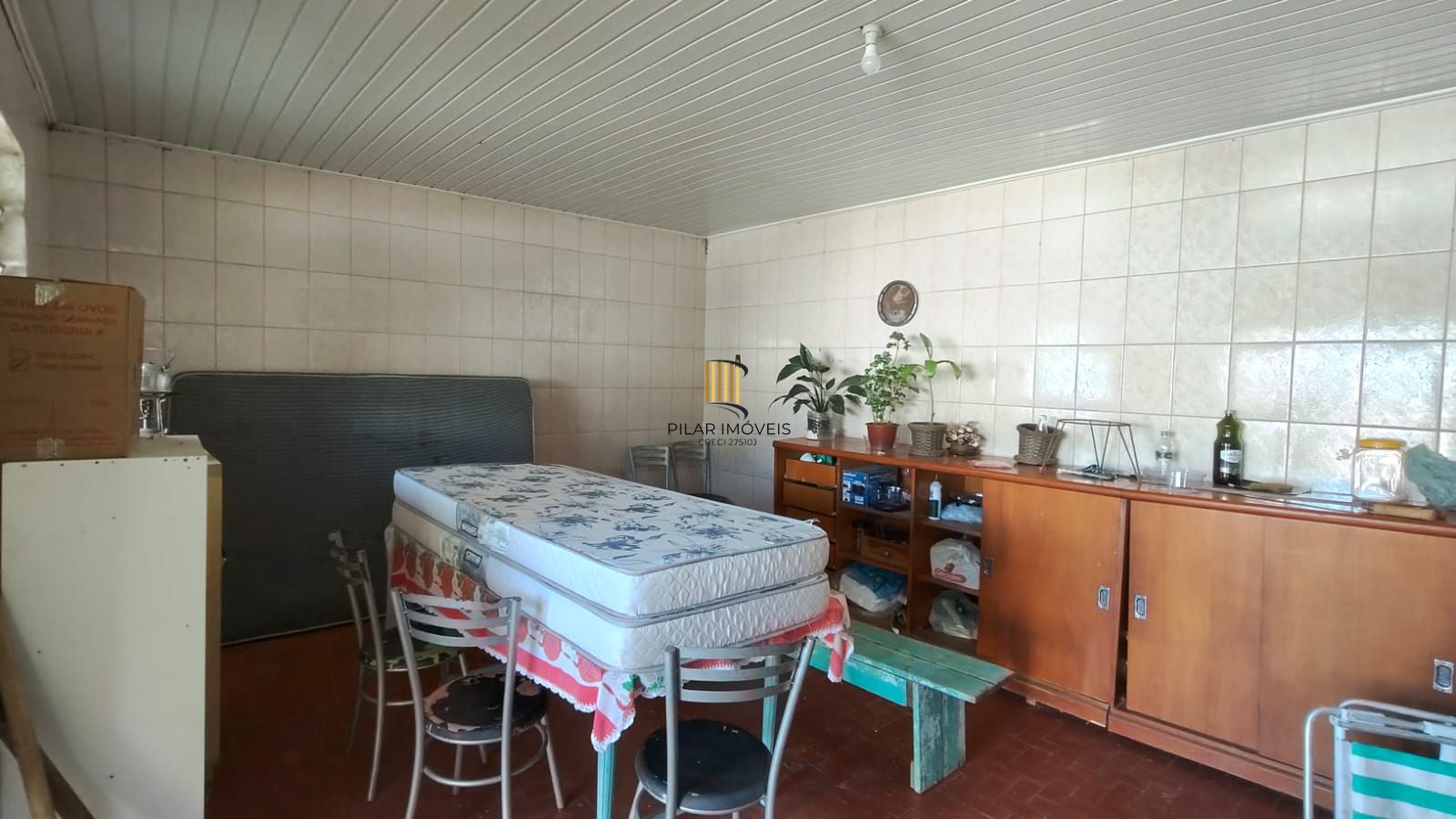 Casa com Terreno Grande com ótima Localização