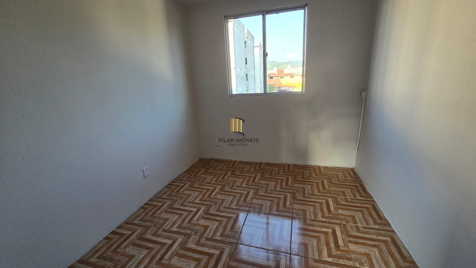 Apartamento no bairro Restinga - 2 Dormitórios - 1 vaga coberta