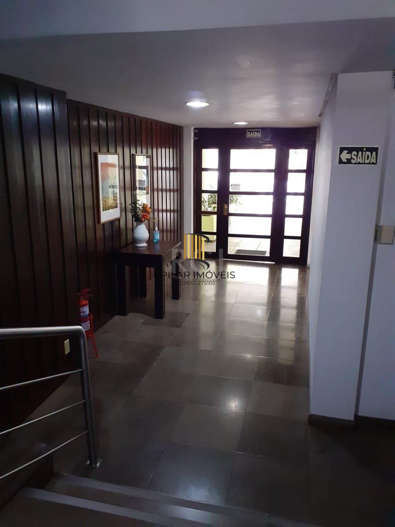 Apartamento no bairro Auxiliadora - 4 dormitórios