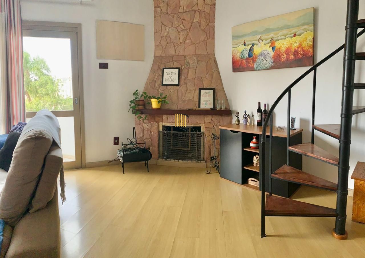 Cobertura de 2 dormitórios no bairro Santo Antonio