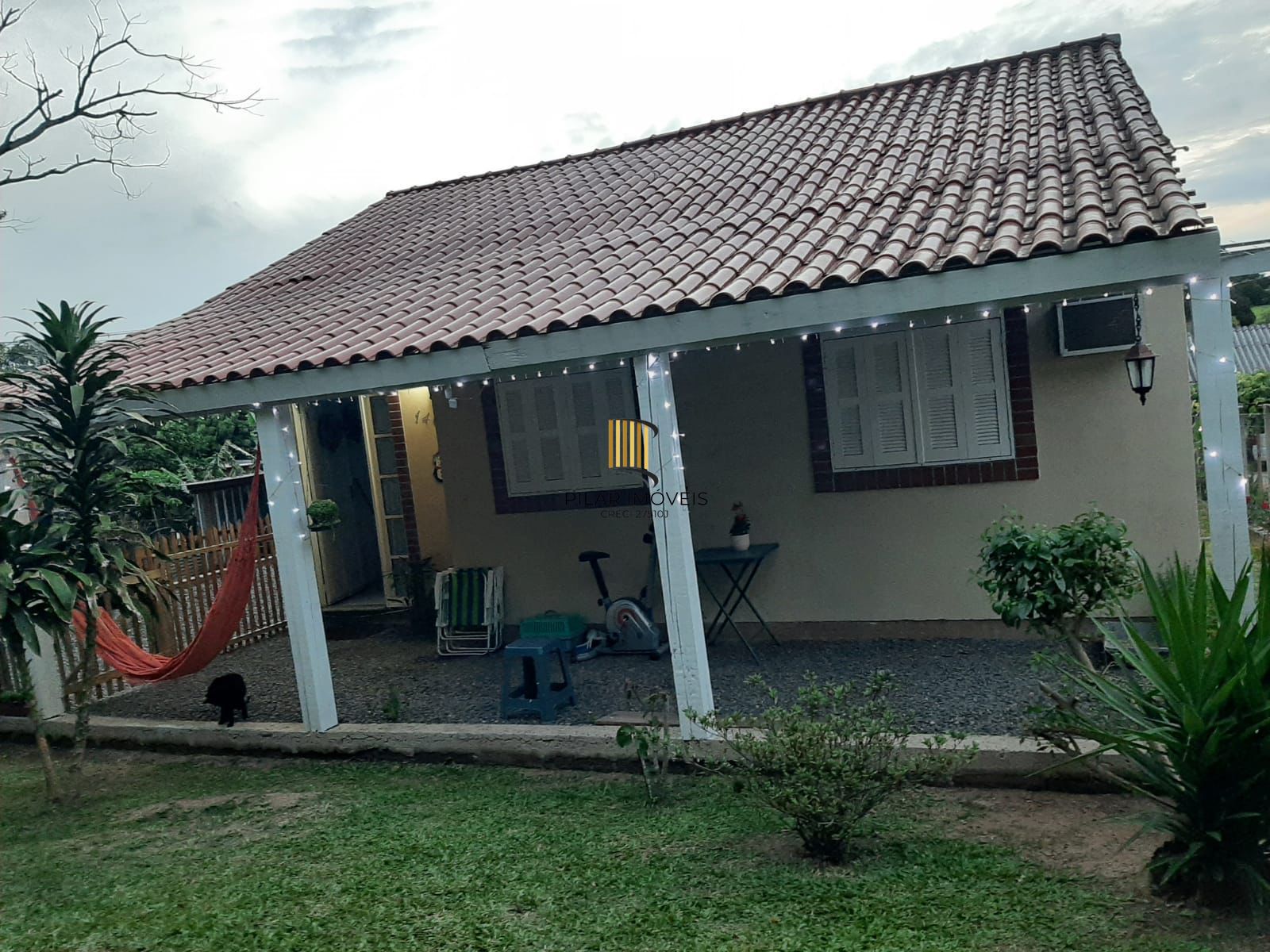 SITIO COM DUAS CASAS E PISCINA NA RESTINGA