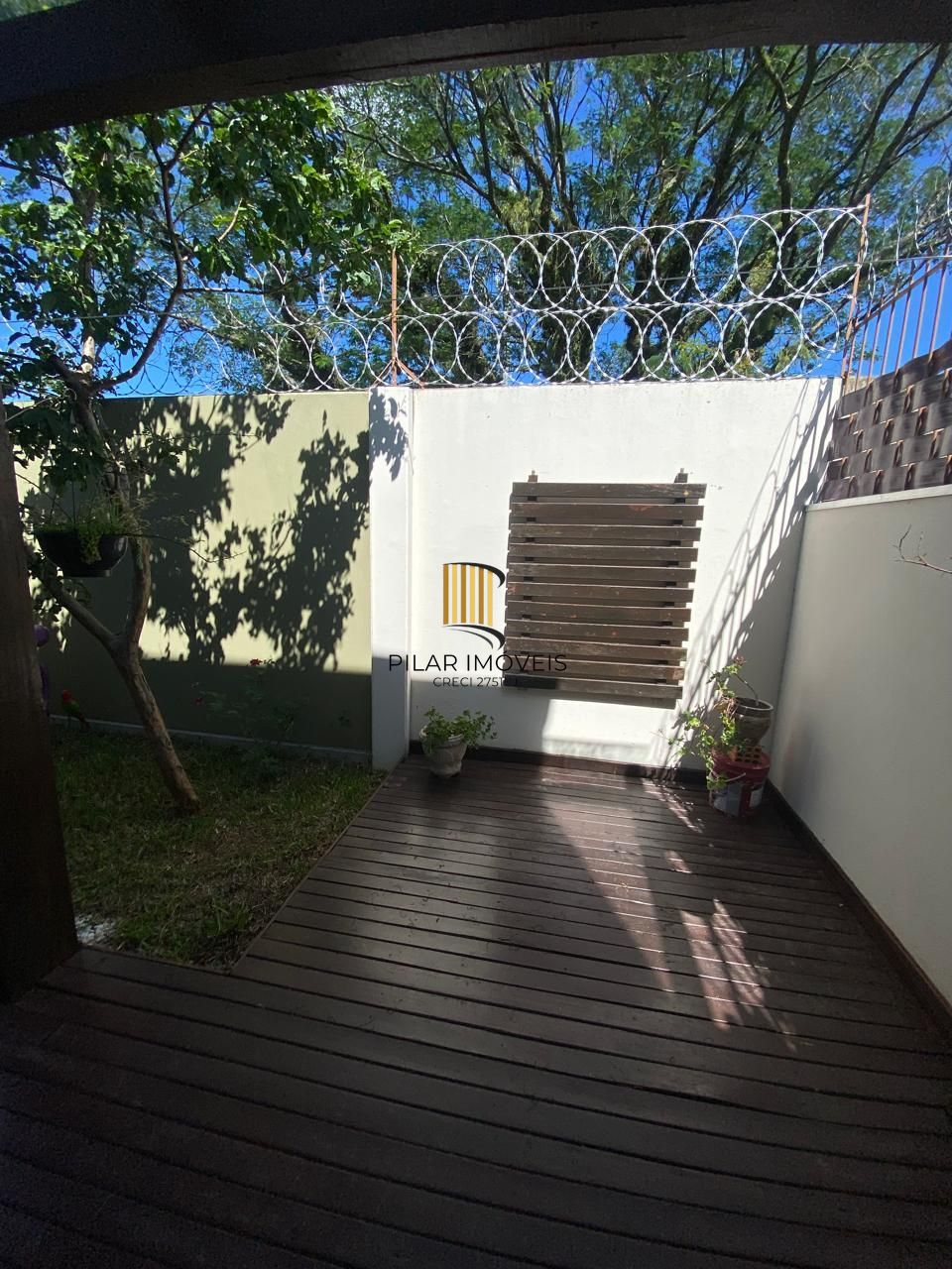 Casa de 3 Pavimentos no Bairro Aberta dos Morros