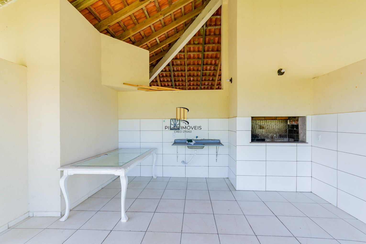 Apartamento 2 dormitórios - Chapéu do Sol