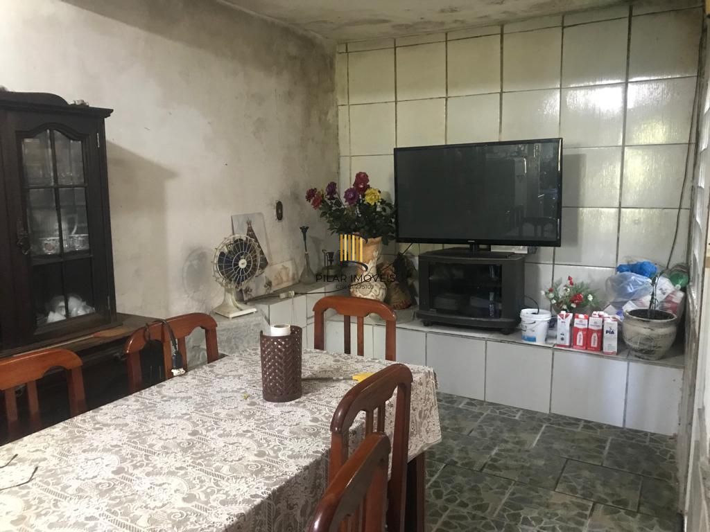 Casa no bairro Vila Nova - 4 dormitórios