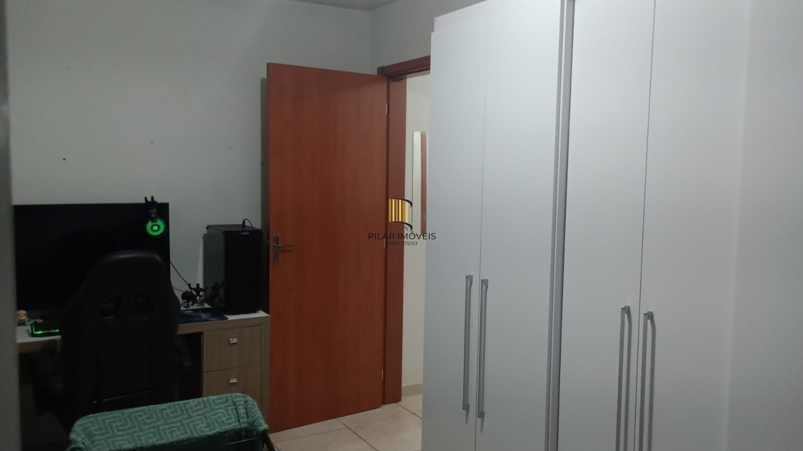 Apartamento de 2 dormitórios no Chapéu do Sol