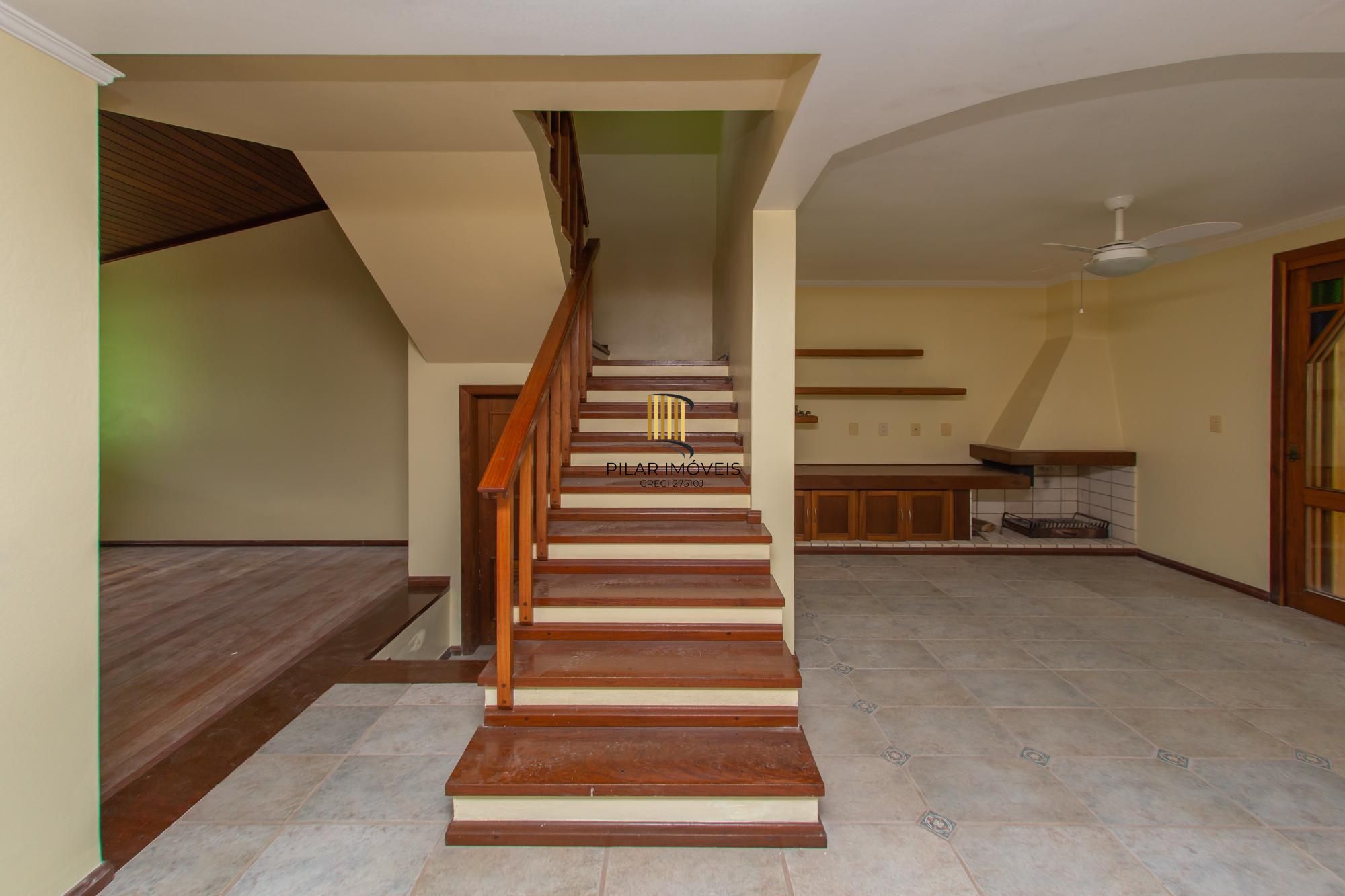 Casa com 3 quartos e 185m² à venda em Vila Nova