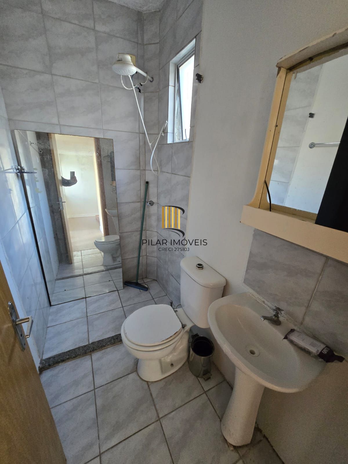 Apartamento no bairro Restinga semi mobiliado - 2 dormitórios - 1 vaga