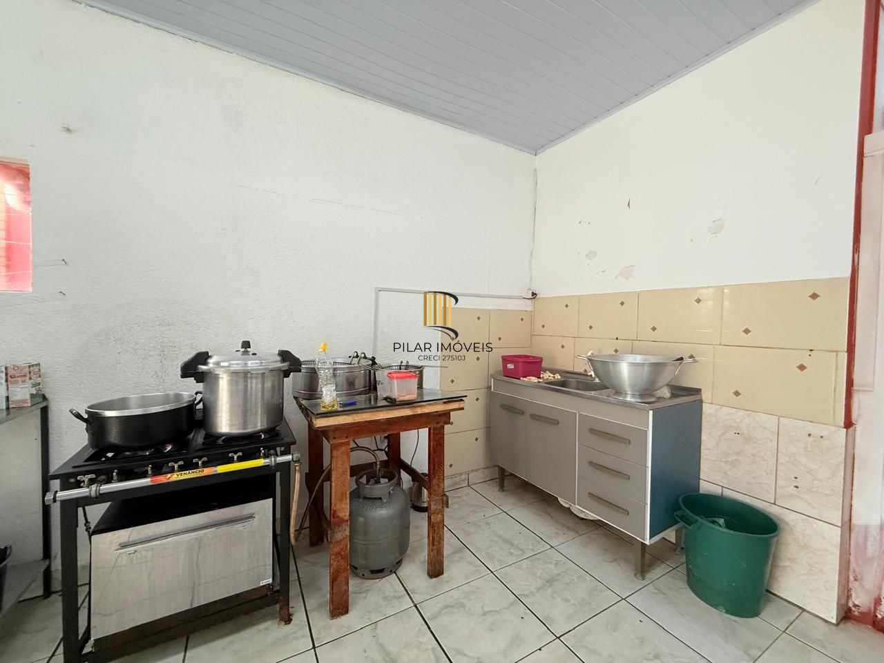 Ponto Comercial no bairro Restinga