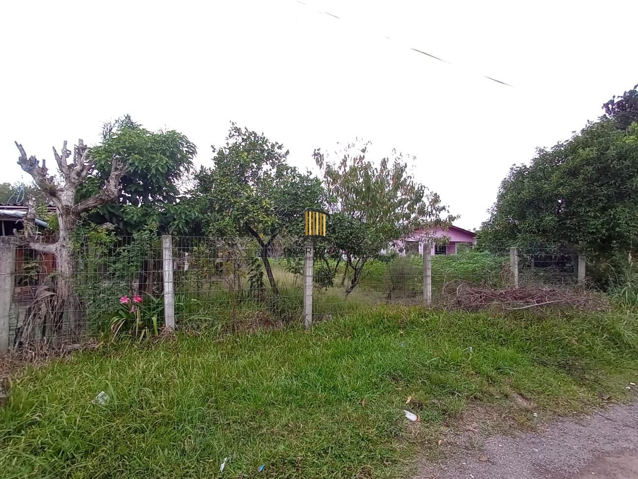 Casa no bairro Lami com terreno de 500 m²