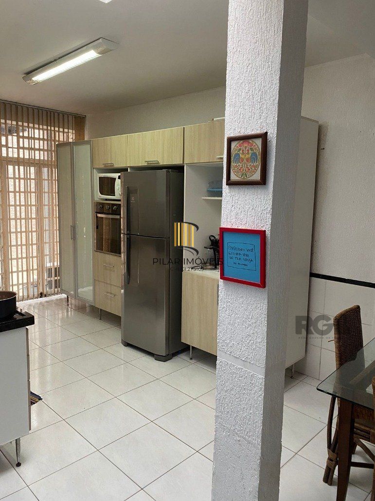 Casa no bairro Cavalhada - 3 dormitórios