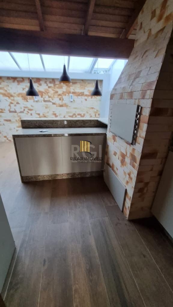 Sobrado Bairro Hípica - 3 Dormitórios