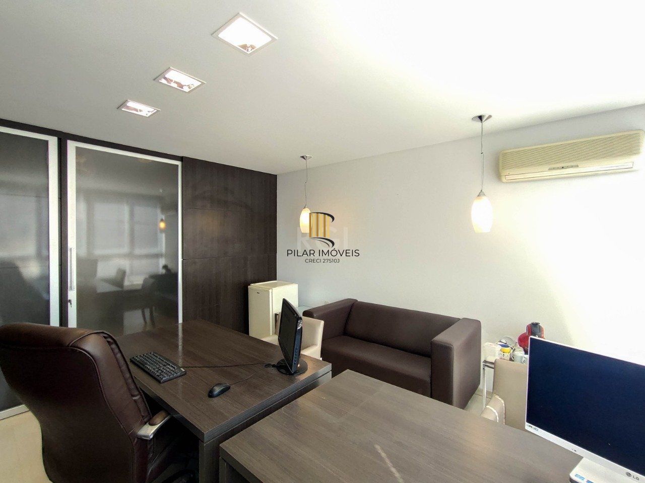 Conjunto/Sala localizada no centro de porto alegre