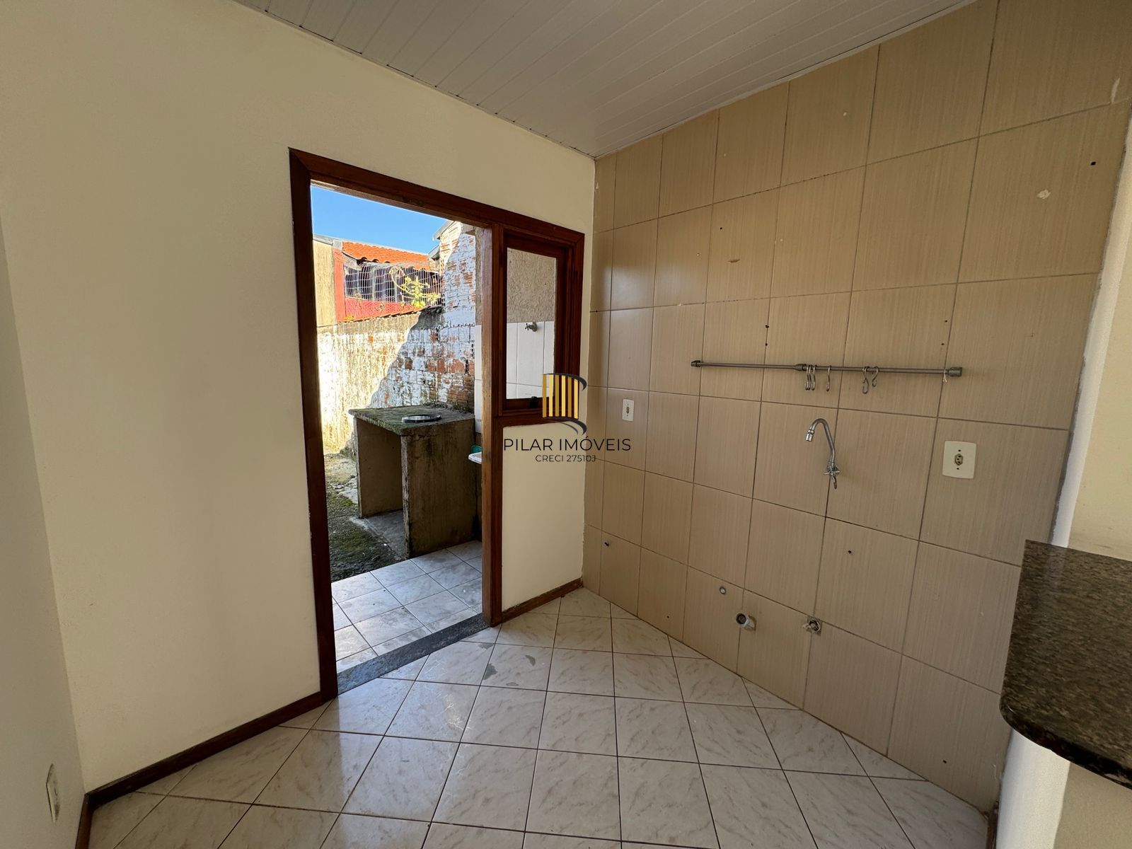 Casa no bairro Hípica - 2 dormitórios