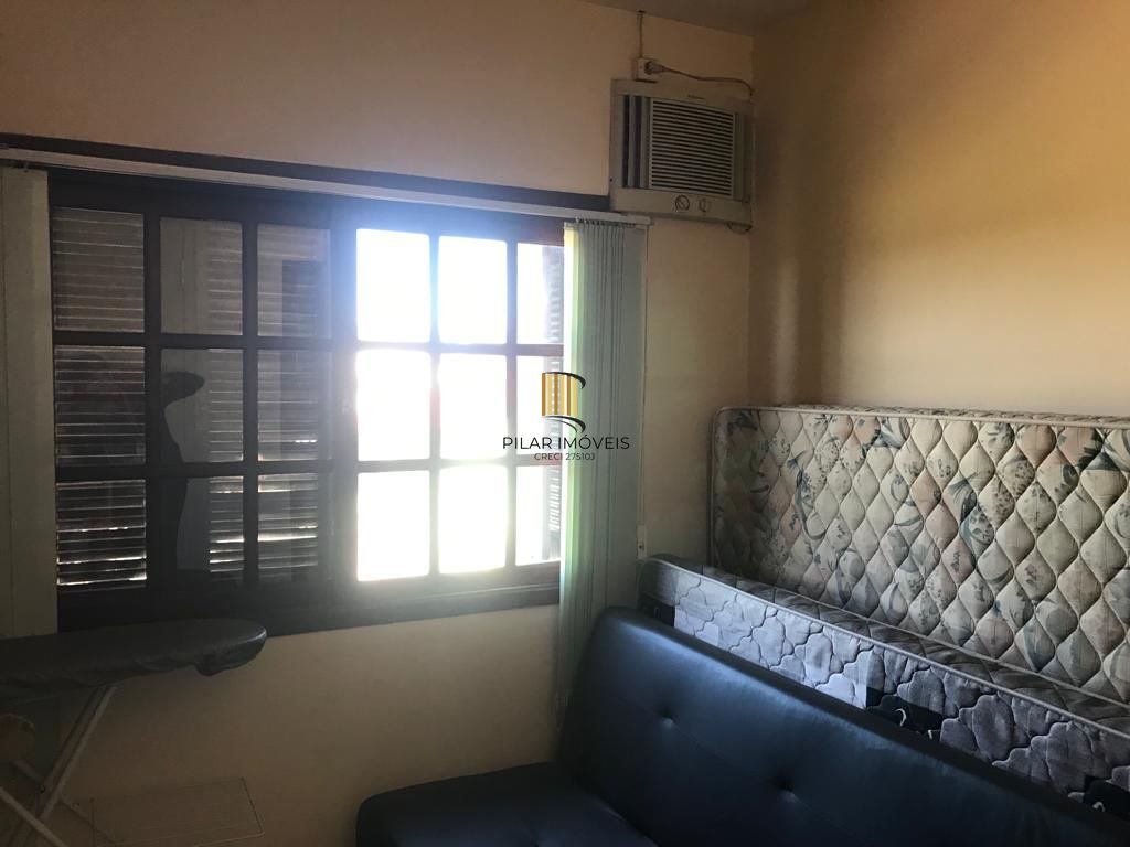 Sobrado semi mobiliado de 3 dormitorios sendo uma suite no bairro Hipica