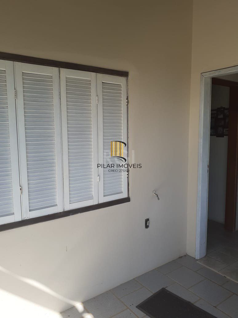 Casa para Venda - 300m², 5 dormitórios, 4 vagas - Vila Nova