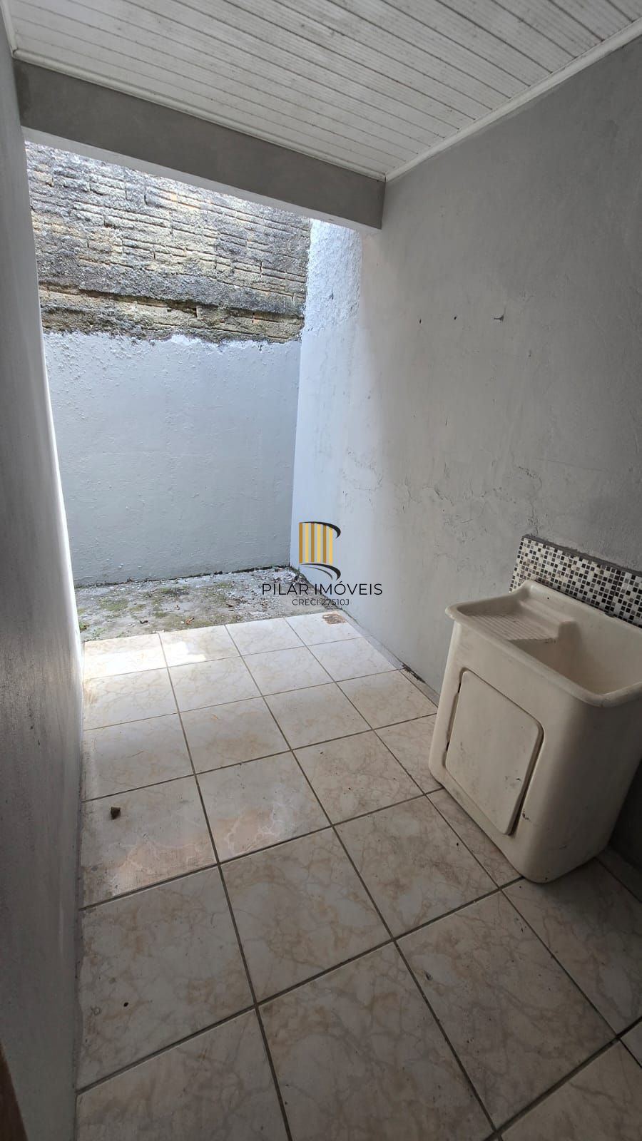 Casa com 2 dormitórios no bairro Restinga -1 vaga - FINANCIÁVEL