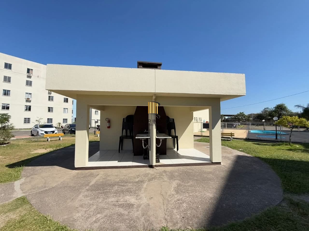 Apartamento mobiliado 2 dormitórios - Restinga