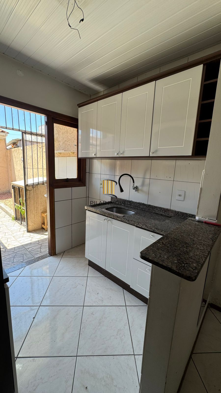 Casa semi mobiliada de 3 dormitorios no Loteamento Moradas do Sul, Bairro Hipica