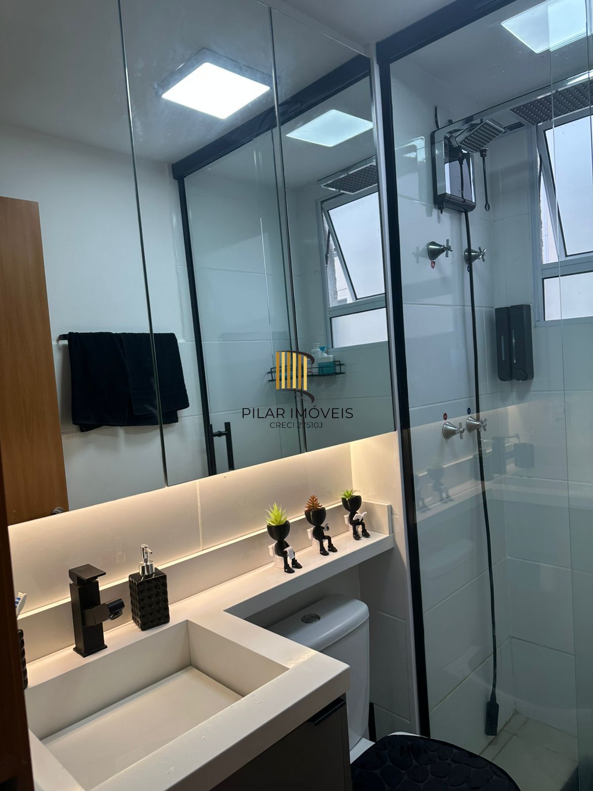 Apartamento no bairro Mario Quintana / Av. Protasio Alves - 2 dormitórios - 1 vaga