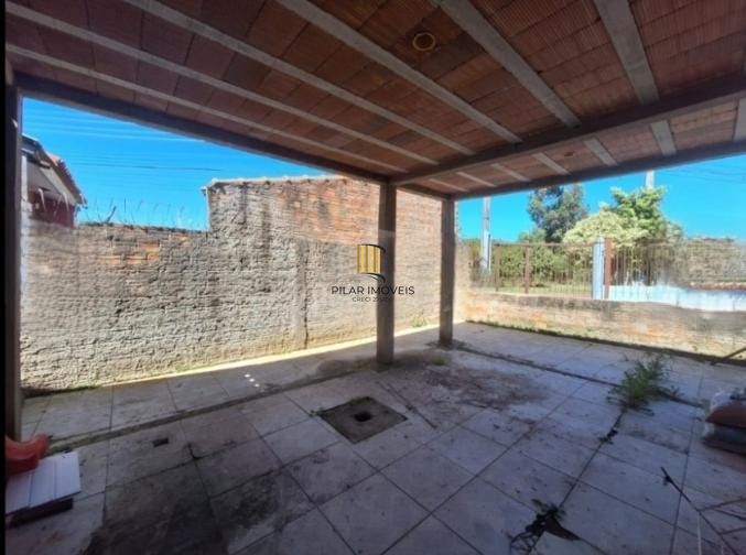 casa térrea com corredor lateral no bairro hípica