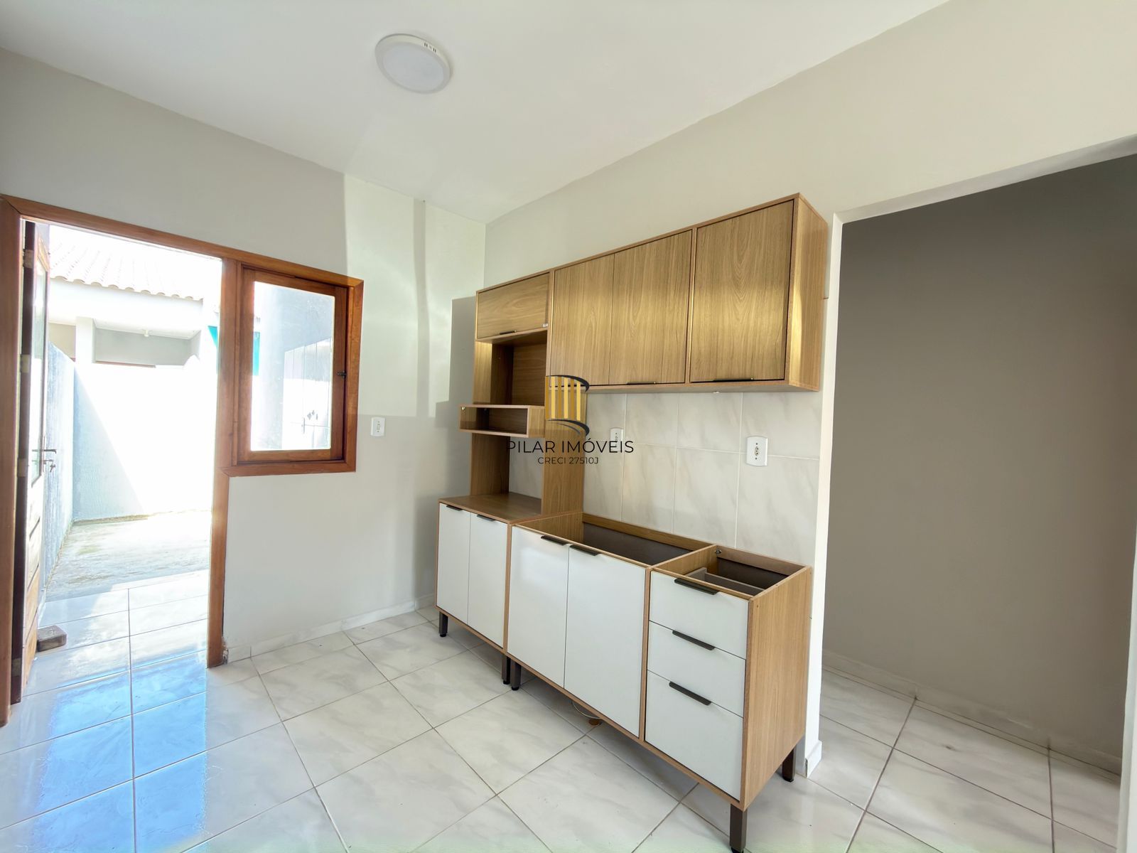 Casa no bairro Ponta Grossa / Aceita compra assistida