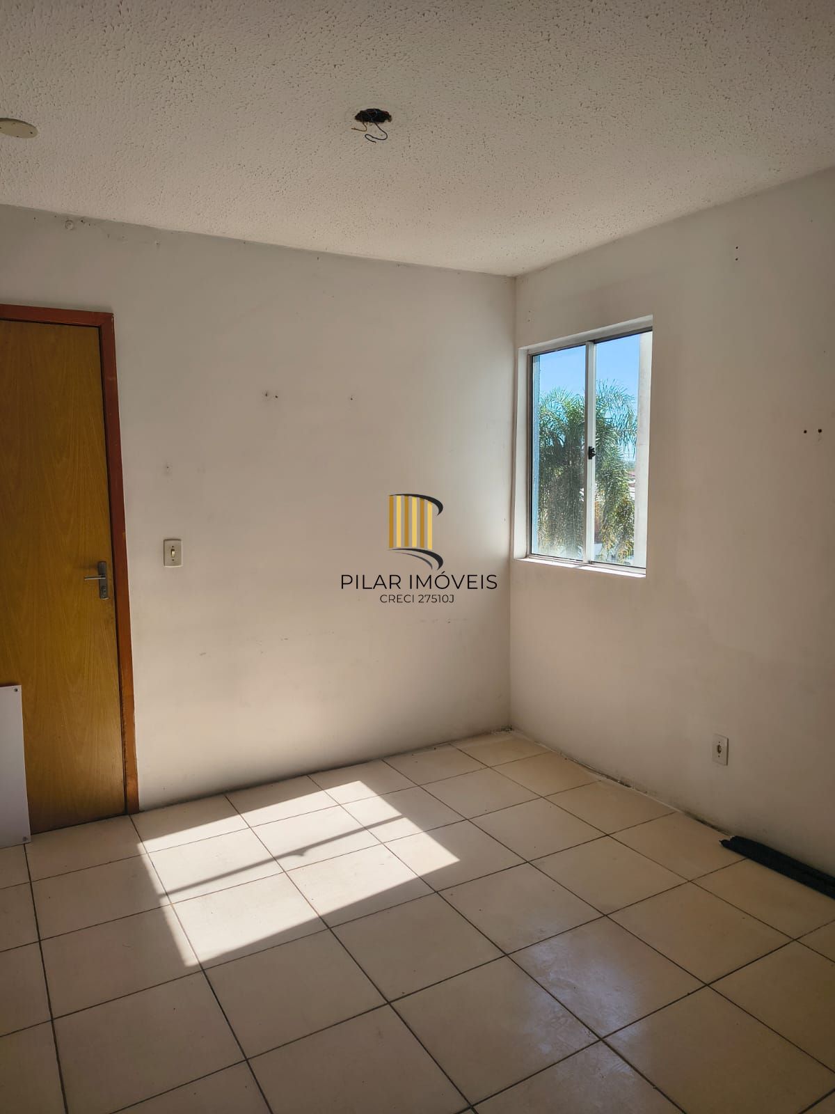 Apartamento no bairro Restinga - 2 dormitórios - 1 vaga de garagem