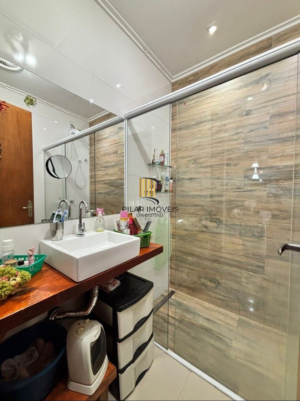 Casa 2 dormitórios Bairro Hípica - Zona Sul