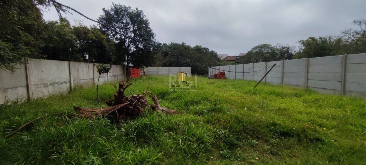Terreno no bairro Guarujá em Porto Alegre