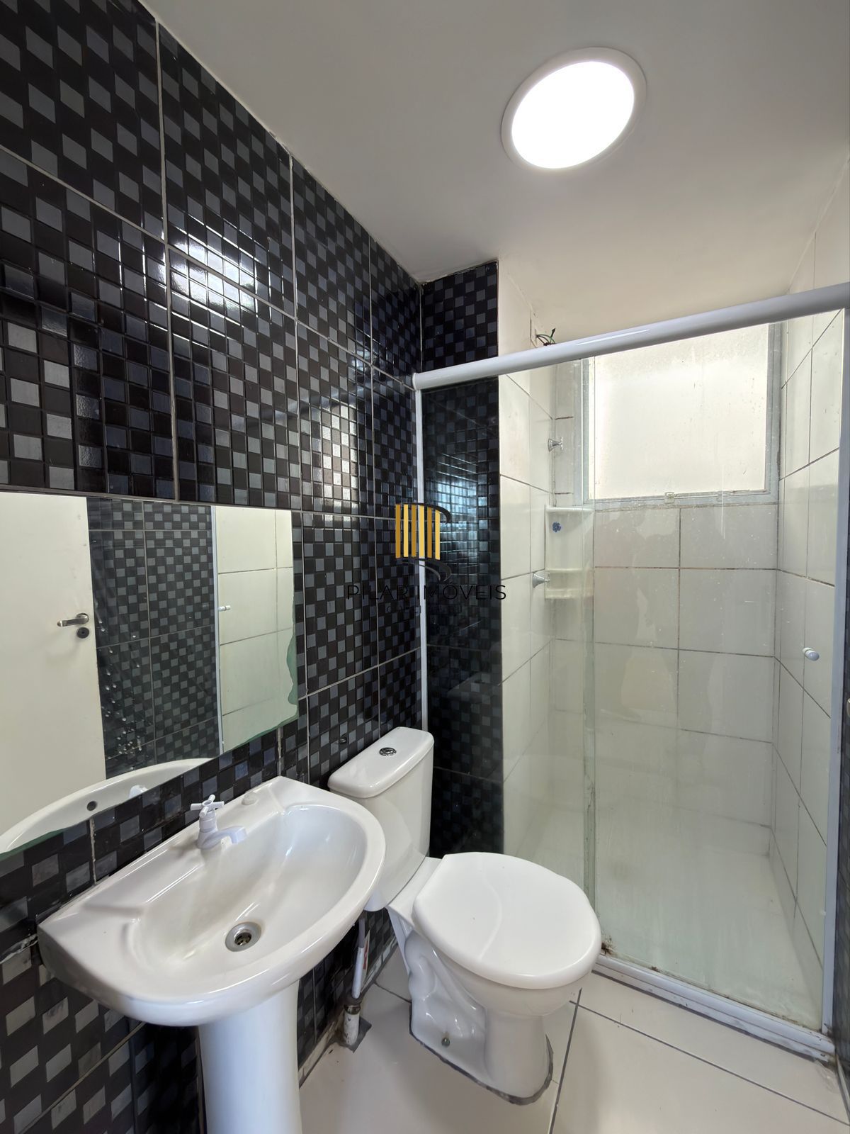 Apartamento no Bairro Hipica - 2 Dormitórios