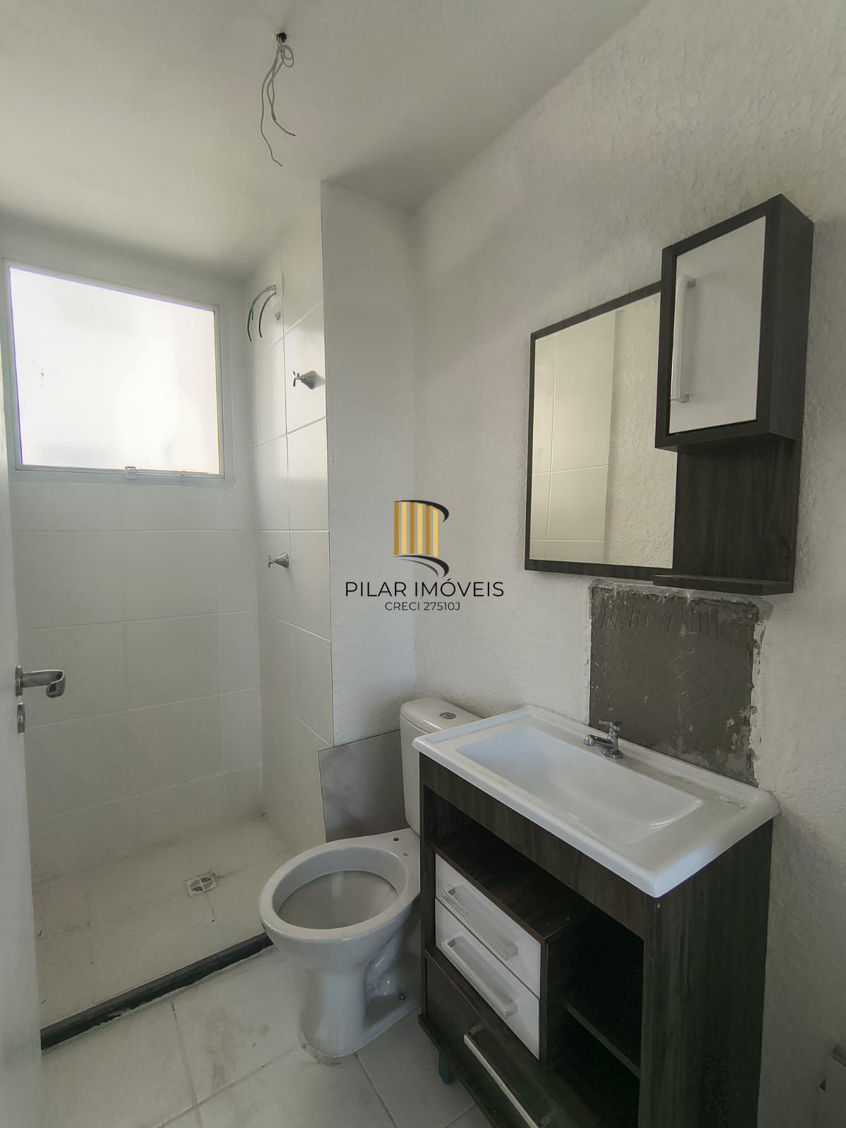 Apartamento de 2 dormitórios na Restinga