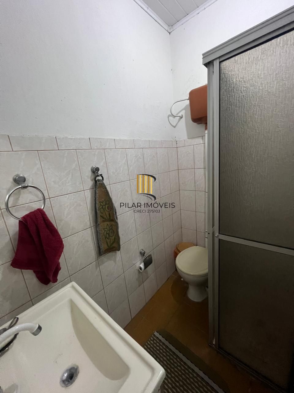 casa com 4 Dormitórios no Bairro Restinga