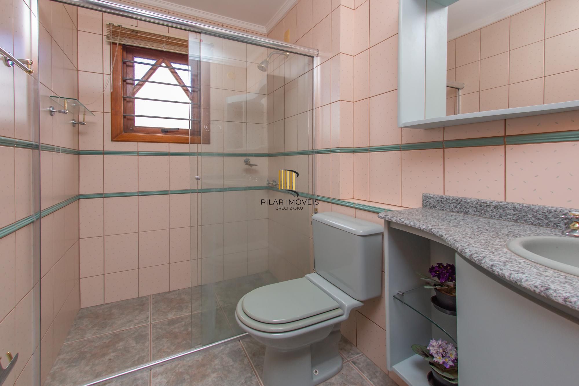 Casa com 3 quartos e 185m² à venda em Vila Nova