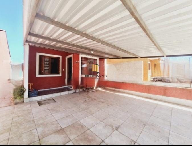 casa térrea com corredor lateral no bairro hípica