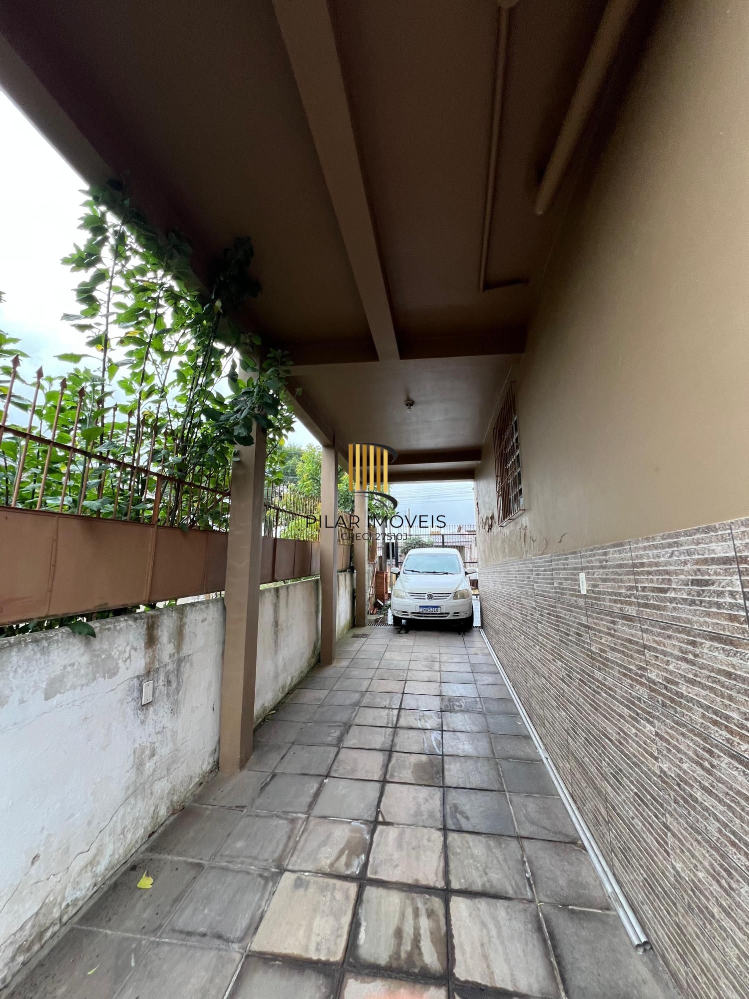 Casa Residencial Semimobiliada com 2 Suítes e Piscina em Viamão, RS